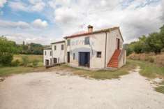 Foto Rustico in vendita a Cupramontana - 8 locali 175mq