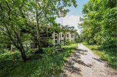 Foto Rustico in Vendita a Desenzano del Garda centri: Desenzano del Garda
