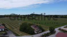 Foto Rustico in Vendita a Desenzano del Garda San Martino della Battaglia