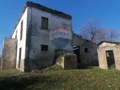 Foto Rustico in vendita a Fara Filiorum Petri