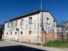 Foto Rustico in vendita a Foligno