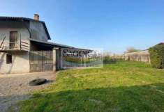 Foto Rustico in vendita a Garzigliana