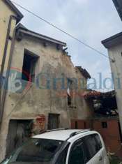 Foto Rustico in vendita a Inverno E Monteleone