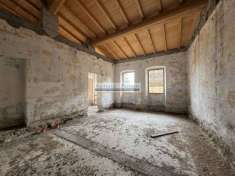 Foto Rustico in Vendita a Lonato del Garda