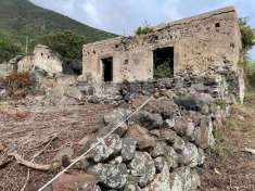 Foto Rustico in vendita a Malfa