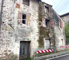 Foto Rustico in vendita a Manzano
