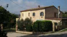 Foto Rustico in vendita a Montefelcino - 8 locali 291mq