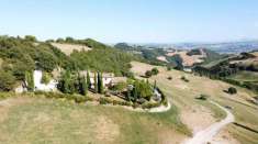 Foto Rustico in vendita a Montefelcino