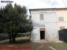 Foto Rustico in vendita a Montemarciano