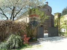 Foto Rustico in vendita a Ostiglia