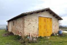 Foto Rustico in vendita a Ostra Vetere