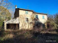 Foto Rustico in vendita a Pesaro