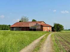 Foto Rustico in vendita a Pinerolo