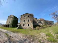 Foto Rustico in vendita a Piozzano