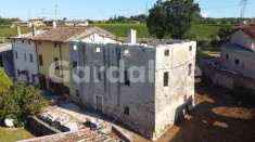 Foto Rustico in Vendita a Pozzolengo Pozzolengo