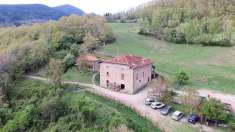 Foto Rustico in vendita a Pratovecchio Stia