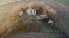 Foto Rustico in vendita a Recanati