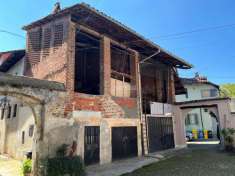 Foto Rustico in vendita a Rivarolo Canavese