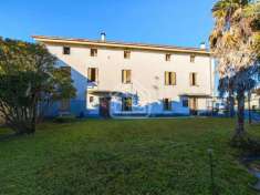 Foto Rustico in vendita a Rivignano Teor