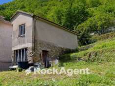 Foto Rustico in vendita a San Colombano Certenoli