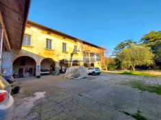 Foto Rustico in Vendita a San Zeno Naviglio