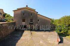 Foto Rustico in vendita a Sant'Ambrogio Di Valpolicella