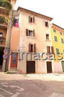 Foto Rustico in vendita a Sant'Ambrogio Di Valpolicella