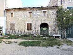 Foto Rustico in vendita a Sant'Ambrogio Di Valpolicella