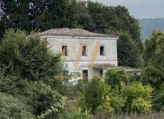 Foto Rustico in vendita a Sessa Aurunca
