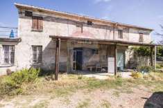 Foto Rustico in vendita a Tavullia