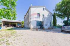 Foto Rustico in vendita a Teramo