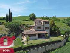 Foto Rustico in vendita a Todi