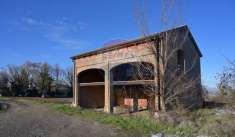 Foto Rustico in vendita a Traversetolo