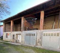 Foto Rustico in vendita a Vanzaghello