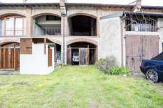 Foto Rustico in vendita a Varano Borghi