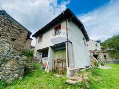 Foto Rustico in vendita a Varese Ligure