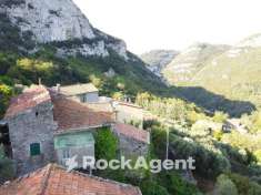 Foto Rustico in vendita a Vezzi Portio