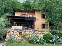 Foto Rustico in vendita a Zandobbio