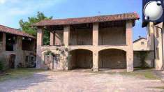 Foto Rustico/Casale in Vendita, 165 mq, Erba
