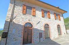 Foto Rustico/Casale in Vendita, pi di 6 Locali, 200 mq, Bagnone