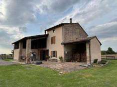 Foto Rustico/Casale in Vendita, pi di 6 Locali, 213 mq, Cortemaggior