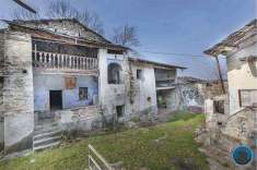 Foto Rustico/Casale in Vendita, pi di 6 Locali, 232 mq, Paesana