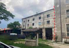 Foto Rustico/Casale in Vendita, pi di 6 Locali, 242,5 mq, Schio