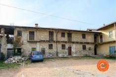 Foto Rustico/Casale in Vendita, pi di 6 Locali, 297 mq, Crosio della