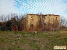 Foto Rustico/Casale in Vendita, pi di 6 Locali, 330 mq, Montefano