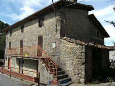 Foto Rustico/Casale in Vendita, pi di 6 Locali, 340 mq, Monte Santa