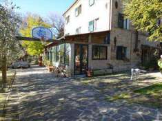 Foto Rustico/Casale in Vendita, pi di 6 Locali, 350 mq, Vallefoglia