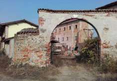 Foto Rustico/Casale in Vendita, pi di 6 Locali, 370 mq, Novi Ligure