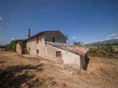 Foto Rustico/Casale in Vendita, pi di 6 Locali, 400 mq, Todi (Todi