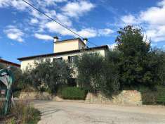 Foto Rustico/Casale in Vendita, pi di 6 Locali, 500 mq, Cortona
